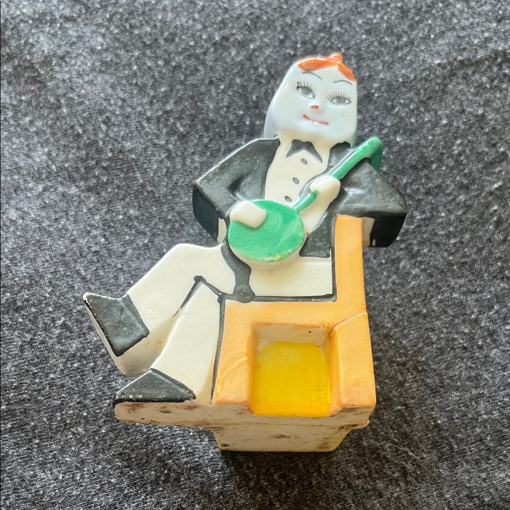 Vintage Musician Figurine Jazz Man with Banjo Bud Vase Made in Japan